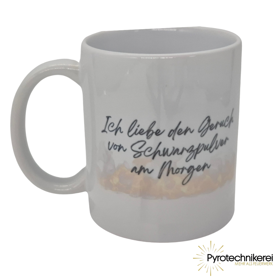 Tasse "Ich liebe den Geruch von Schwarzpulver am Morgen"